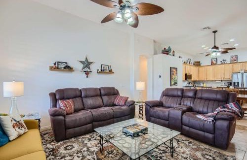Coldwater Springs Maison | Heated Pool, Gas Grill and Yard Phoenix Retreat!