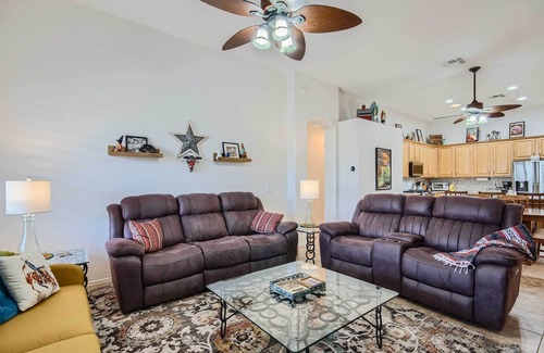 Coldwater Springs Maison | Heated Pool, Gas Grill & Yard: Phoenix Retreat!