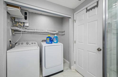 Port Tampa City Maison | Heated Pool Home in South Tampa