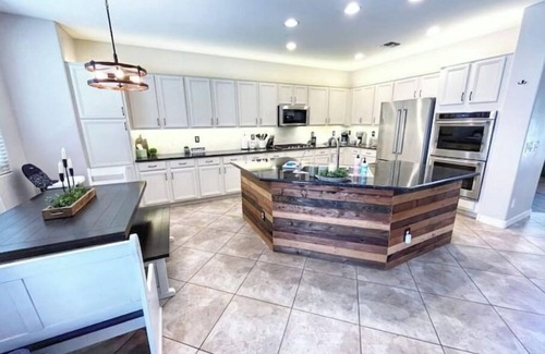 Mesa Maison | Heated Pool & Hot Tub w/ resort-style Backyard Oasis! Huge Family-Friendly Home