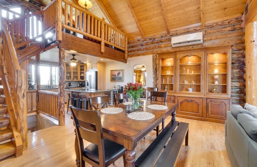 Parker Maison | Heated Pool + Mtn Views: Log Cabin in Parker!