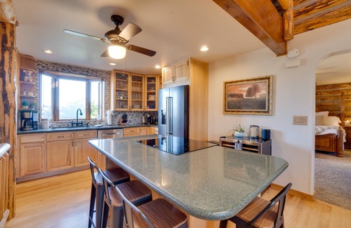 Parker Maison | Heated Pool + Mtn Views: Log Cabin in Parker!