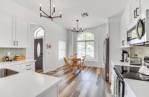 Neely Farms Maison | Gilbert Home w/ Private Pool & Yard!