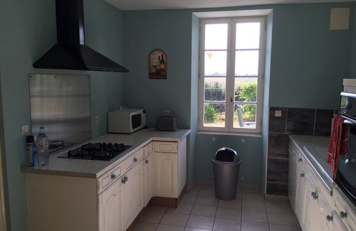 Boutenac-Touvent Maison | Piscine privée chauffée, Wi-Fi gratuit, hébergement spacieux pour 8 personnes