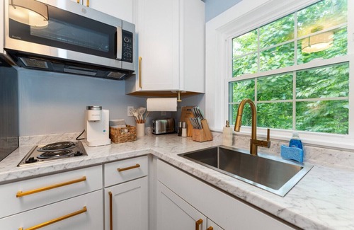 Old Orchard Beach Copropriété | Heated Saltwater Pool Short Walk to Beach Pier 9