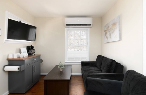 Norwood Copropriété | The Carriage House - Cozy Clean and Comfortable