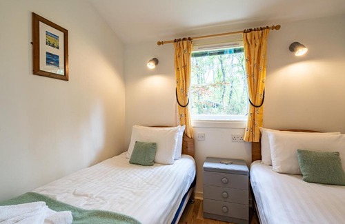 East Lewiston Appartement | Heather Lodge 3 with Hot Tub