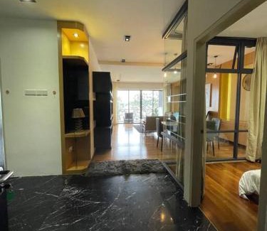 Likas Appartement | Heaven in the City 2 beachfront condo