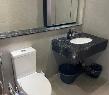 Likas Appartement | Heaven in the City 2 beachfront condo
