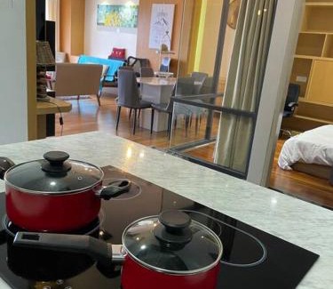 Likas Appartement | Heaven in the City 2 beachfront condo