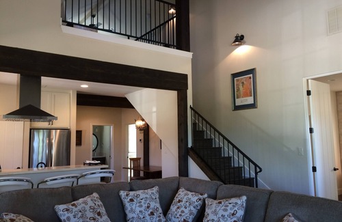 Dripping Springs Maison | Le paradis dans les collines. Bienvenue au Monticello Cottage