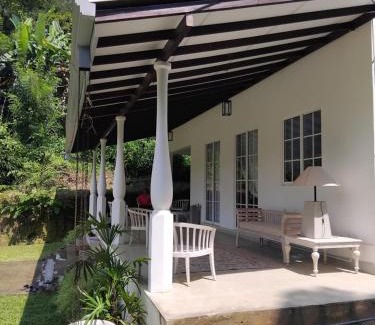 Yatinuwara Lit Et Petit-Déjeuner | Heaven Villa kandy