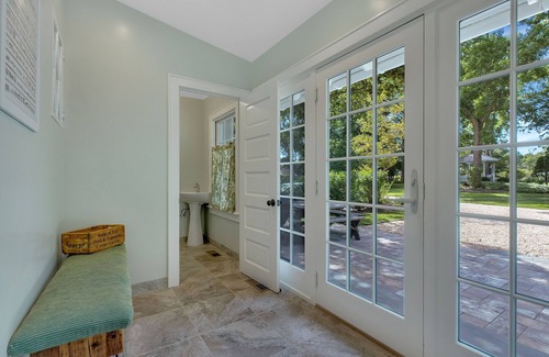 East Marion Maison | Heavenly Craftsman Just minutes to beaches, vineyards, ferries and Greenport!
