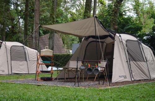 Ciloto Station Balnéaire | HeHa Waterfall Suites & Camping Ground