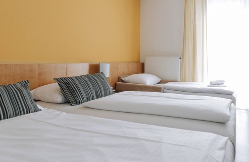 Mannswoerth Hôtel | HEINhotel vienna airport