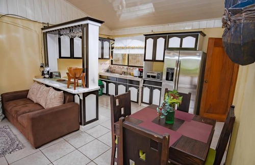 La Fortuna Maison | Helechos House.Exclusive Location Beautiful Garden