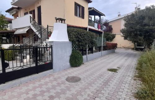 Pefkochori Maison | Helen's house