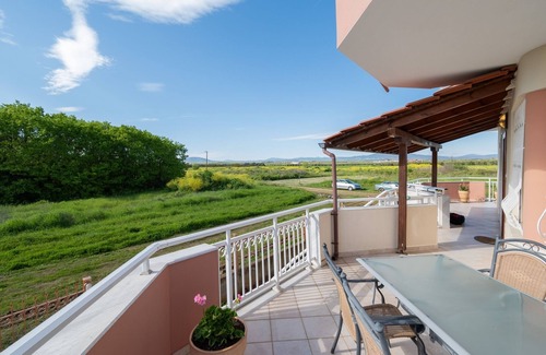 Paralia Dionysiou Villa | Helen Villa by RentalsPro - Paralia Portaria