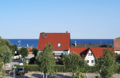 Nienhagen Appartement | Helle, Großzügige Ferienwohnung Über 2 Etagen mit Blick Aufs Meer