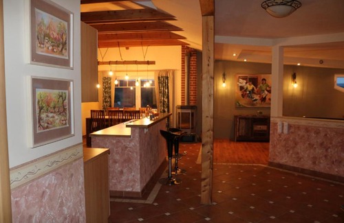 Oberloisdorf Appartement | Helle, offene Dachgeschosswohnung mit Terrasse