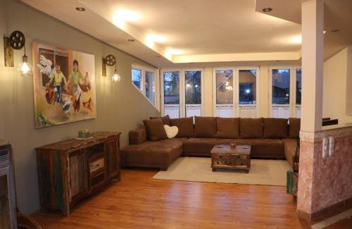 Oberloisdorf Appartement | Helle, offene Dachgeschosswohnung mit Terrasse