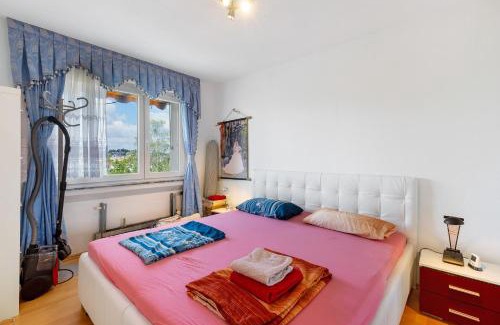 Eningen Appartement | Helle, ruhige Dachwohnung