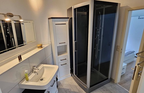 Wiendorf Appartement | Helle Stadtrandwohnung