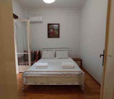 Karpenisi Maison | Hellen Guest House
