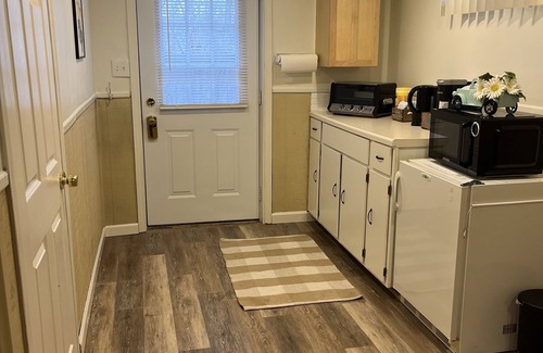 Smithfield Appartement | Hello Travelers!This Studio is available and taking reservations through October