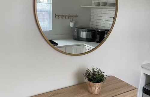Helotes Maison | Helotes Haciendas Container Home! UpTown Unit 3