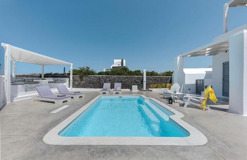 Akrotiri Villa | Hemera Holiday Home villa on Santorini
