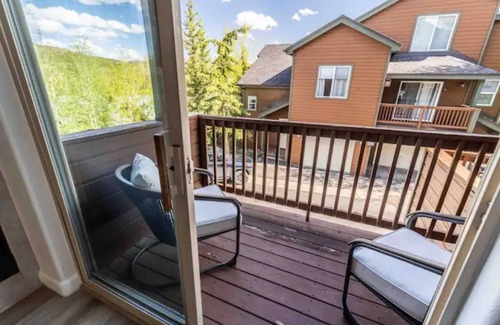 Silverthorne Maison | Hemingway Haus: 🎿Ski, 🌄 Views, Sauna, ⛵️Lake Life