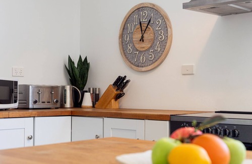 Culburra Beach Maison | Hemingways Lakehouse