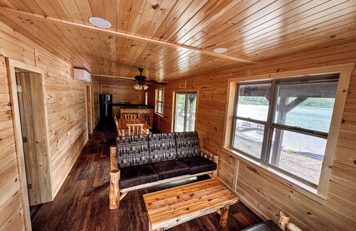 Eagle Bay Cabine | Hemlock - Big Moose Lakeside
