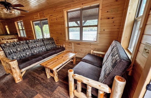 Eagle Bay Cabine | Hemlock - Big Moose Lakeside