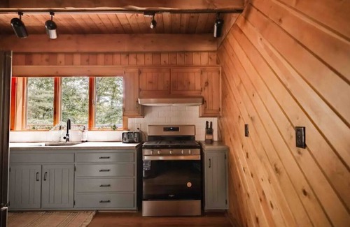 Mill Hall Cabine | Hemlock Haven,Hot-tub,Private,30 min to Penn State
