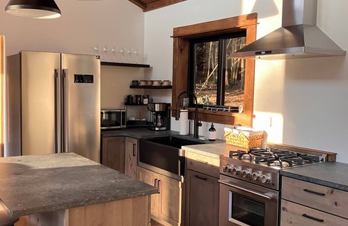 Otego Cabine | Hemlock Hideaway – Luxury Cabin - Romantic & Remote Getaway in Upstate, NY