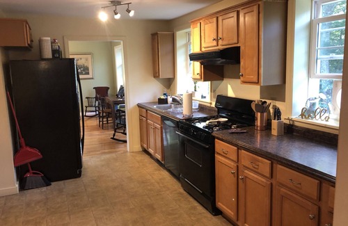 Harrisville Maison | Hemlock House at Aldworth Manor