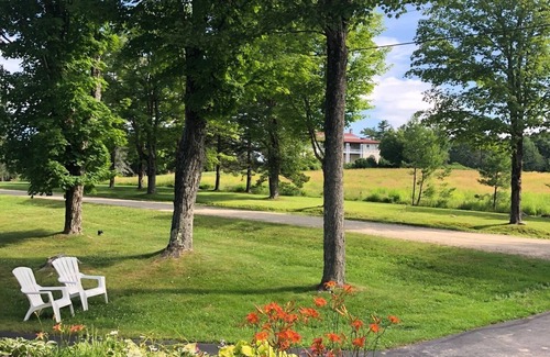 Harrisville Maison | Hemlock House at Aldworth Manor