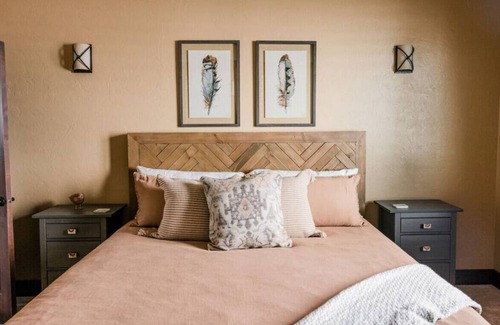 Preston Autre | Hemsley Ranch Guesthouse
