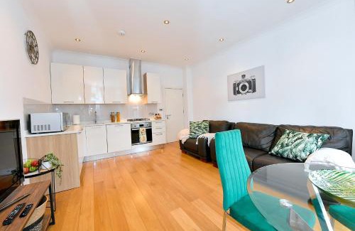 Finchley Church End Appartement | Hendon Escape Luxury Apartment with En-suite Bath