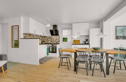 Togeholt Maison | "Hendrina" - 500m from the sea by Interhome