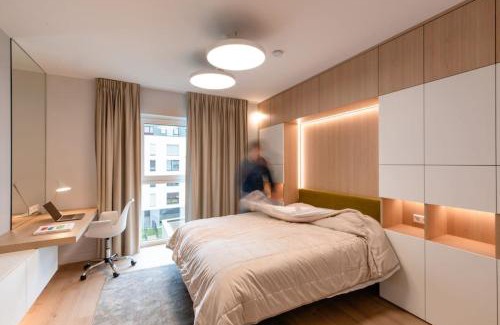 Cessange Appartement | Henry's Appt with a private Suite 414 - Shared kitchen