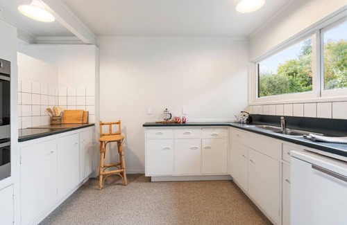 Taupo Maison | Henry's Bach with Wi-Fi
