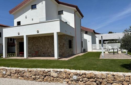 Laura Maison | Hera Paestum Suite con Piscina privata
