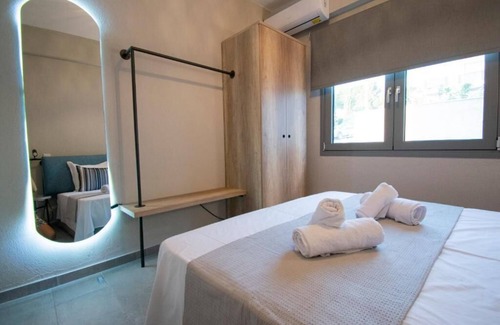 Nea Iraklia Hôtel | HERACLEA SUITES
