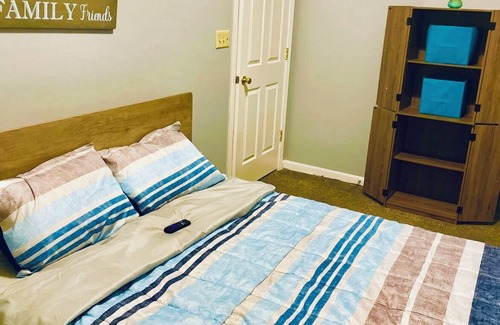 Troy Appartement | Here for work and need a place to stay? Look no further!Come "Cozy Up With Me"