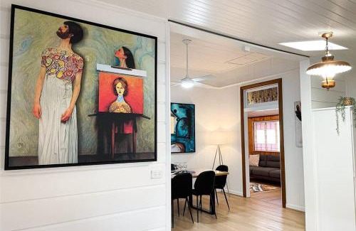 Highgate Hill Maison | Heritage 5BR Queenslander- Walk to CBD&South Bank, 3 Parking