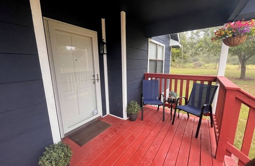 Burton Maison | Heritage House Retreat: Burton, Texas 6 guests 3 bedrooms 4 beds 2 full baths
