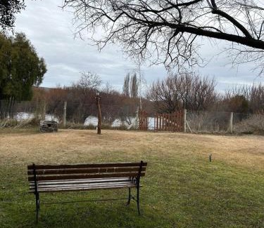 Junin de los Andes Maison | Hermosa cabaña a orillas del rio